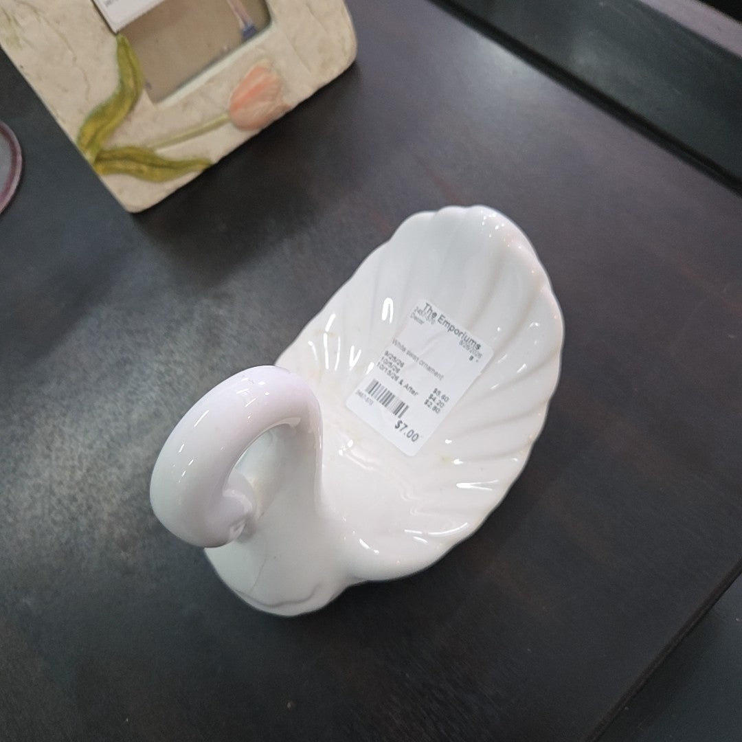 White swan ornament