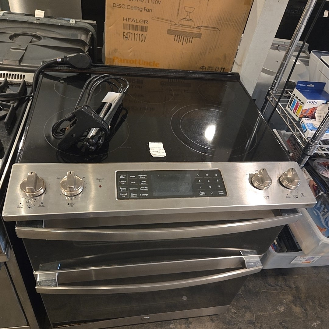 G.E double oven electric stove