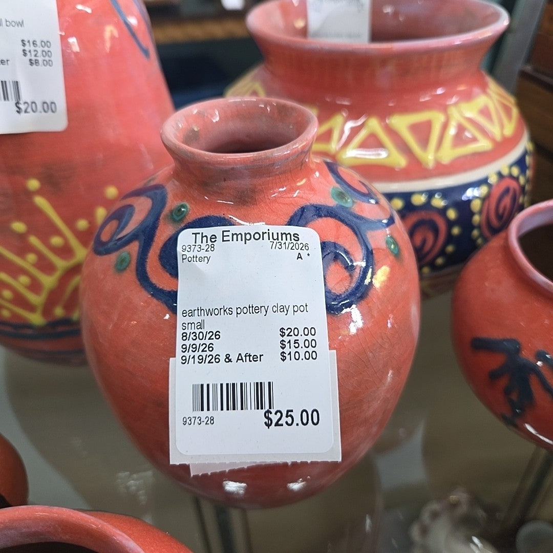 earthworks pottery clay pot small