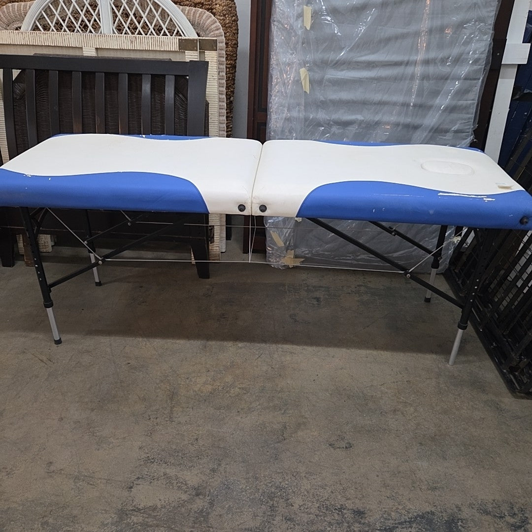 massage table