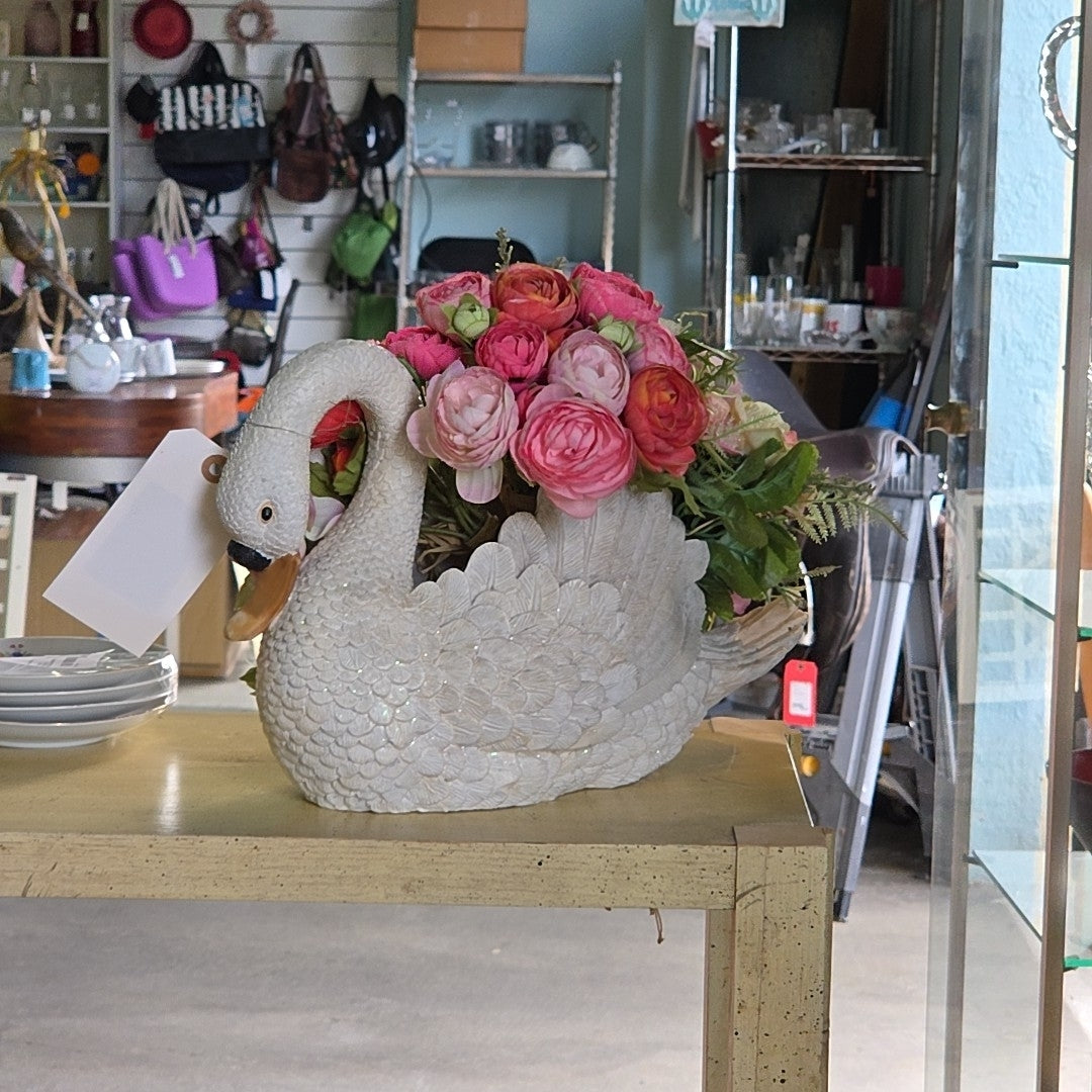 Swan flower ornament