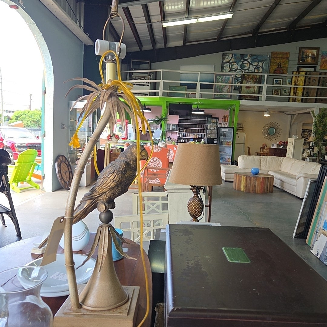 parrot lamp