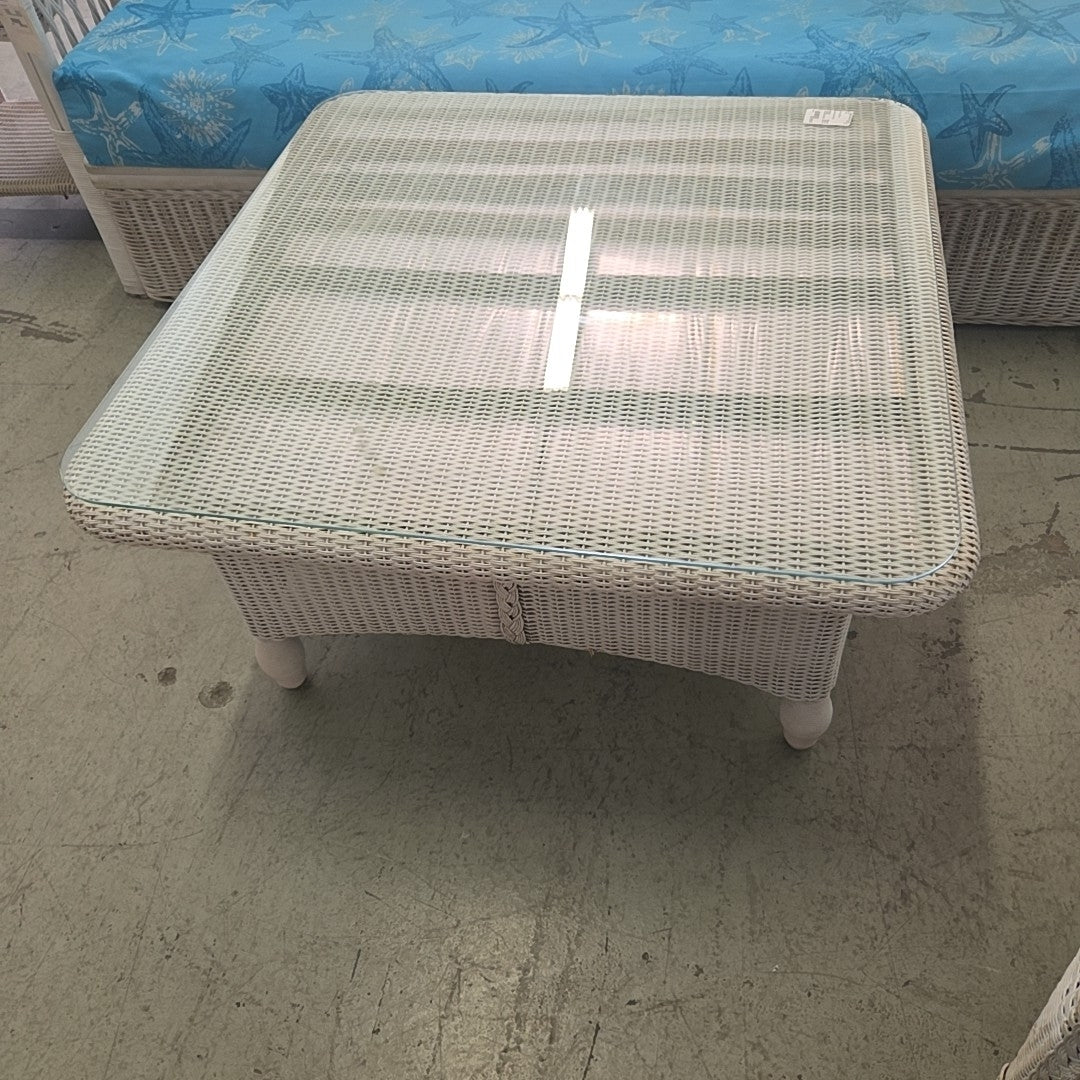 coffee table wicker