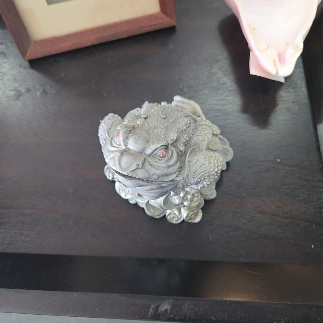Money Frog Ornament