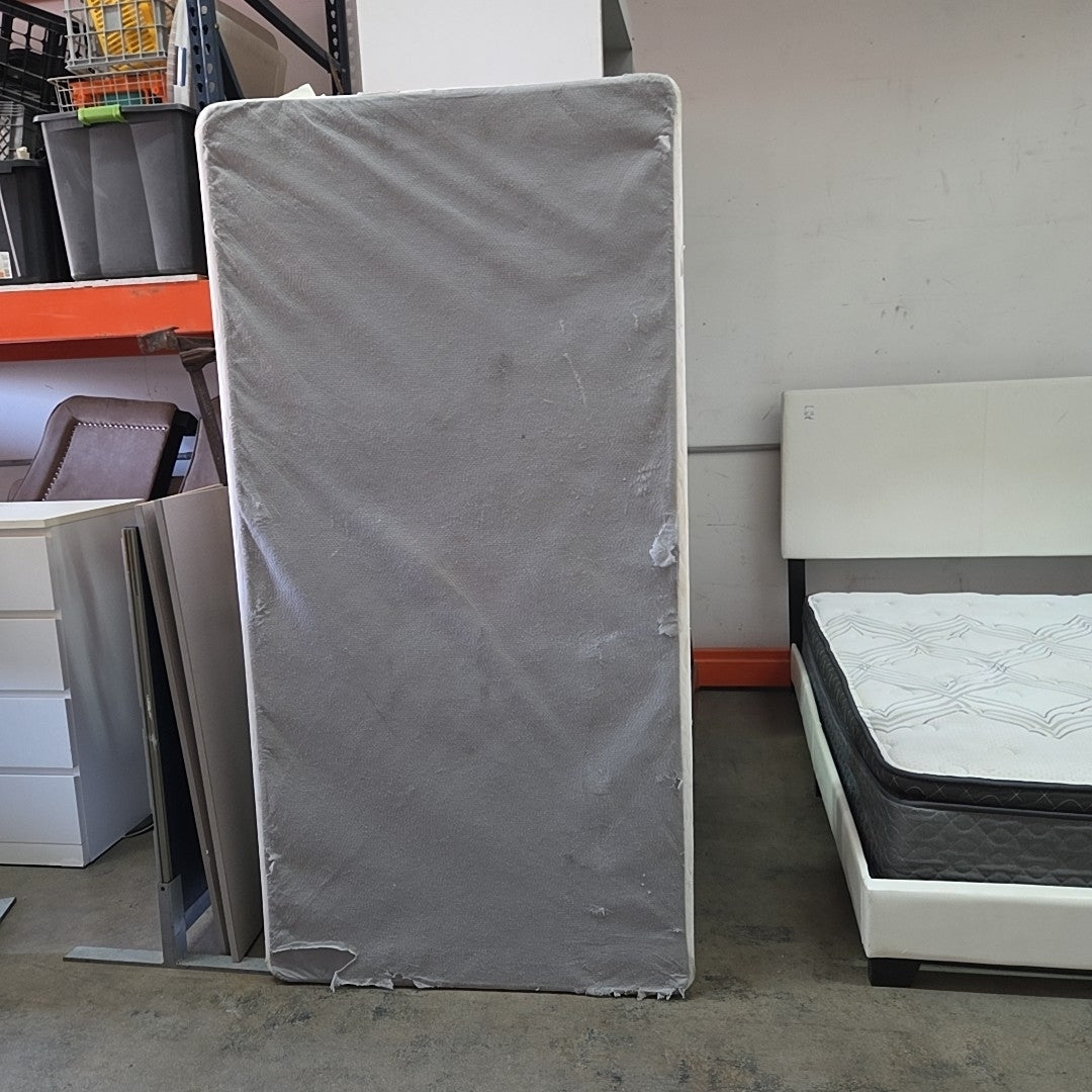 box spring with legs