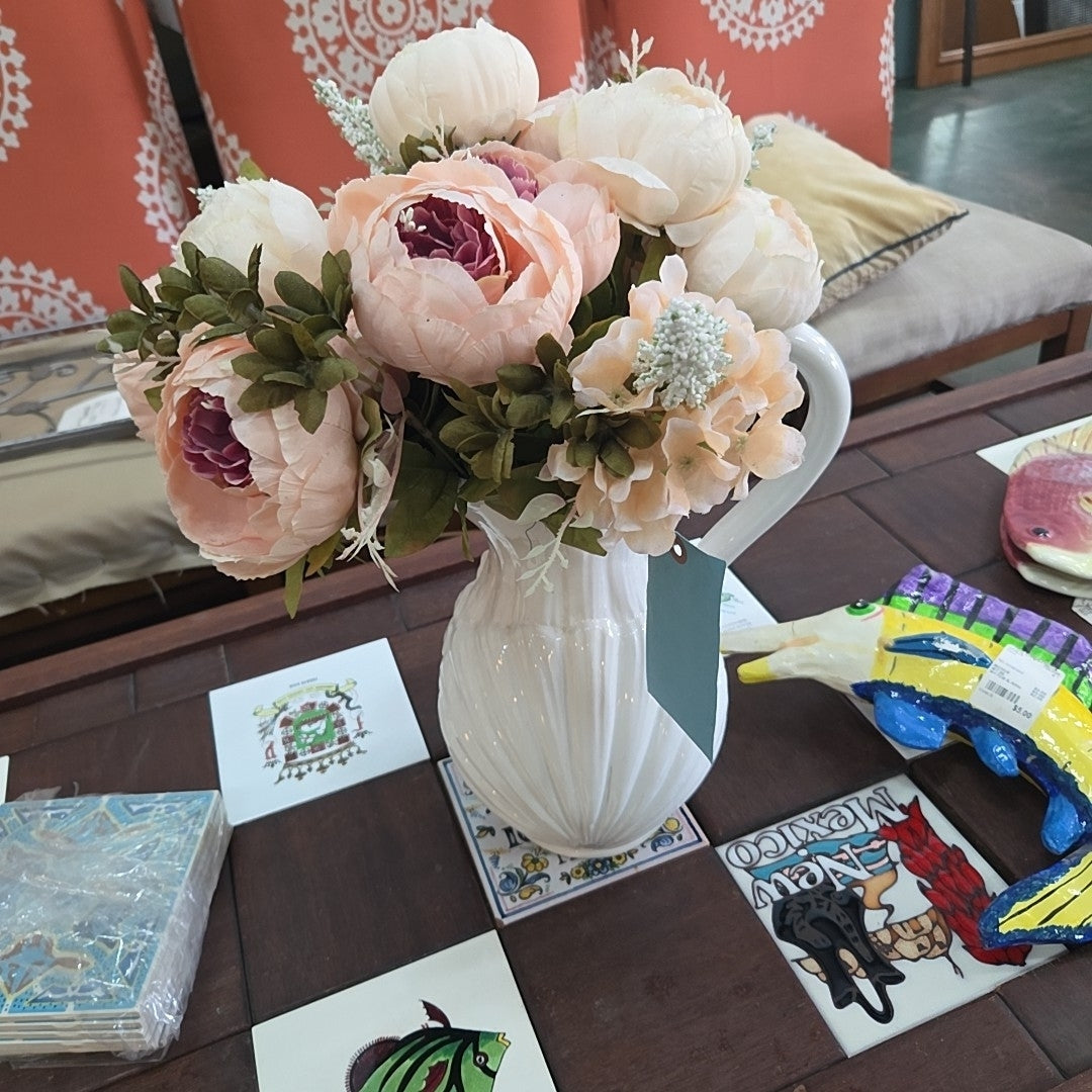 floral arrangement w/ ceramic vase