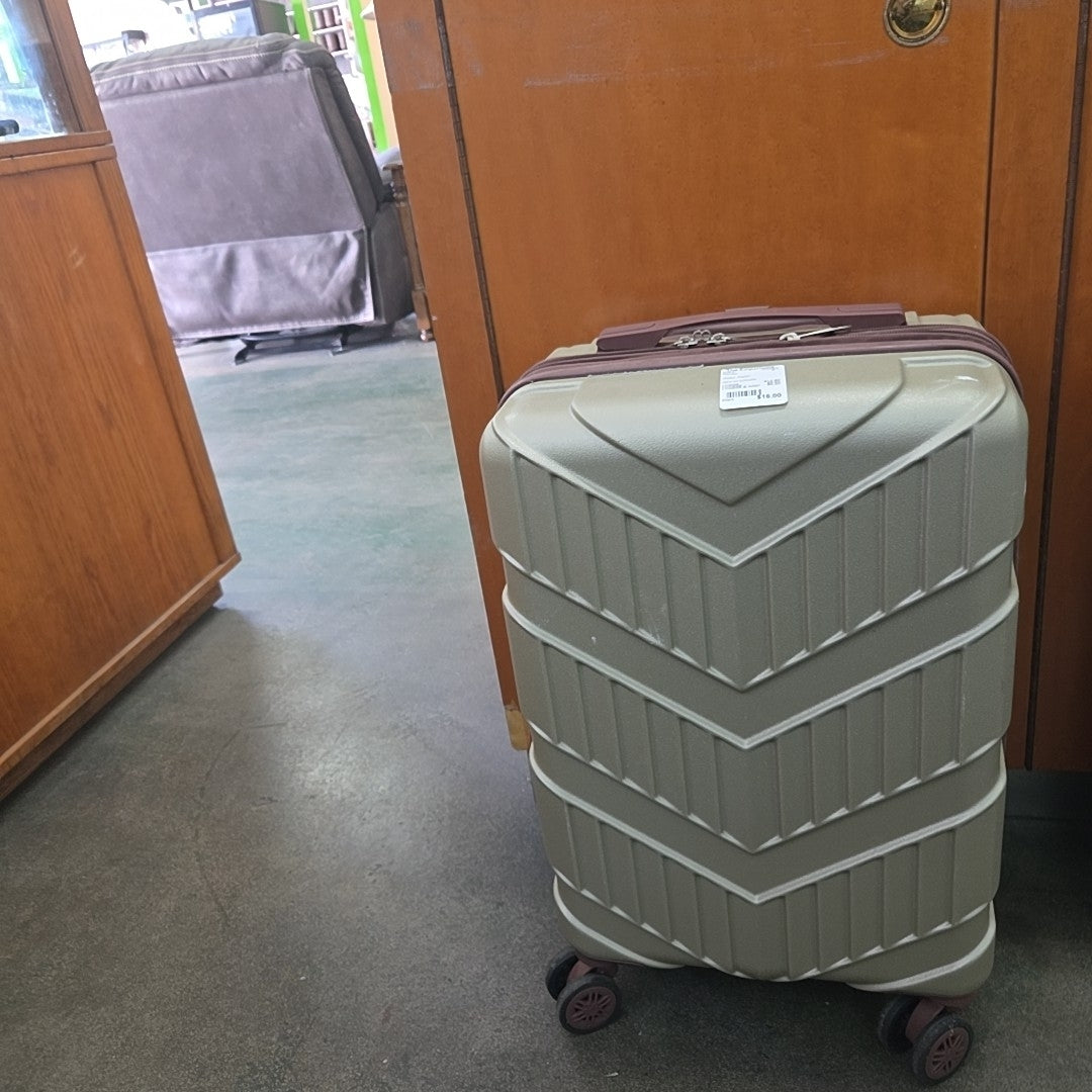 carry on suitcase