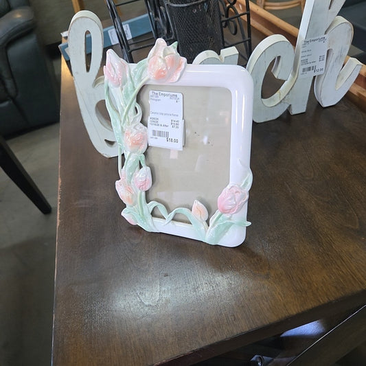 Ceramic tulip picture frame