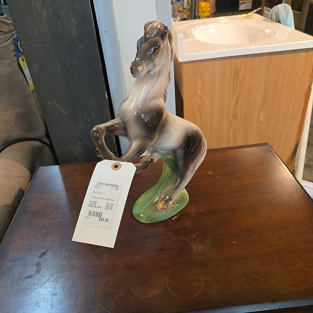 1950's rearing horse sculptue