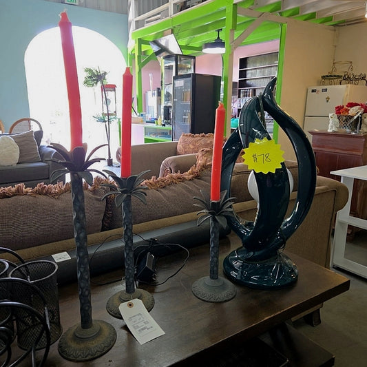 Palm tree candle holders set