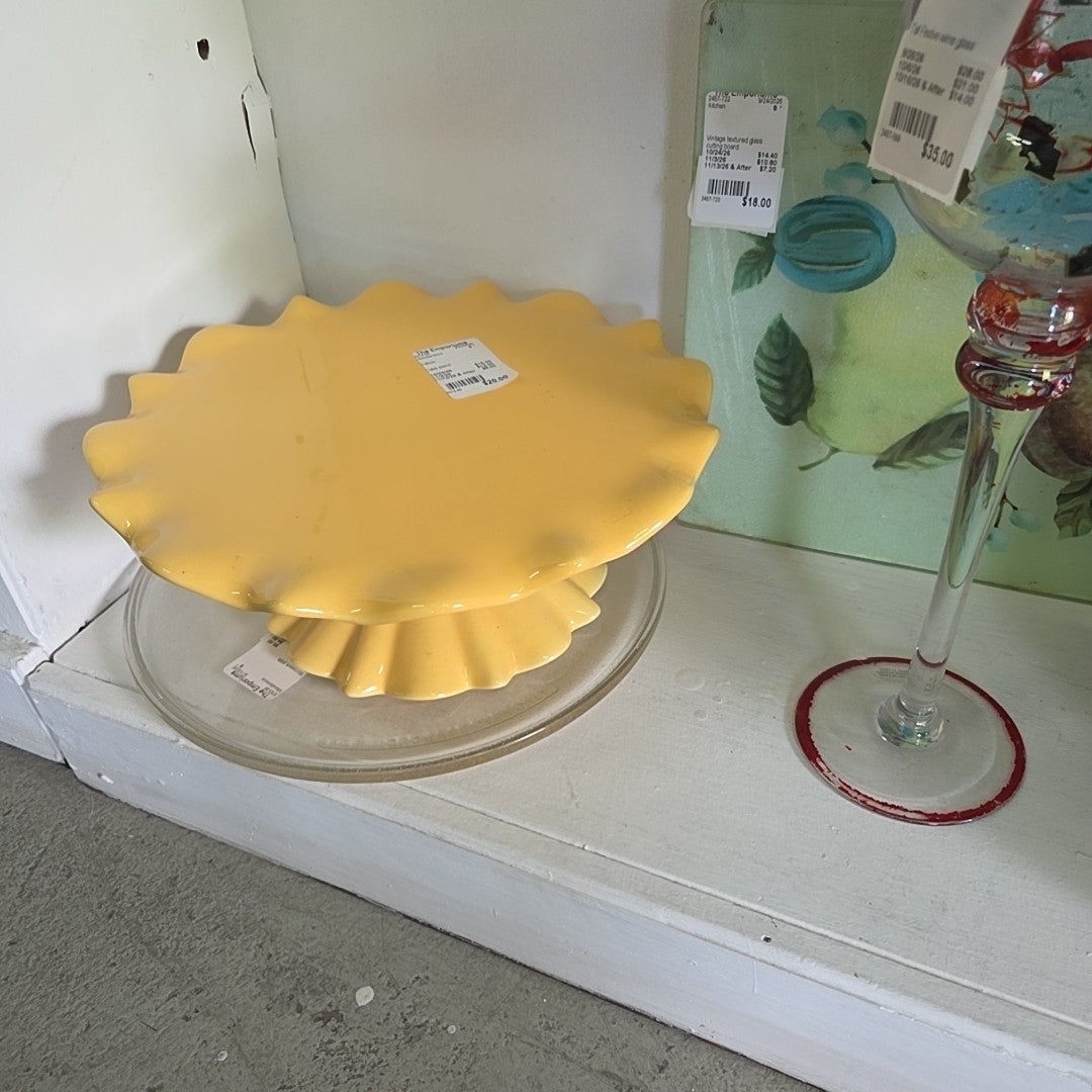 Cake stand
