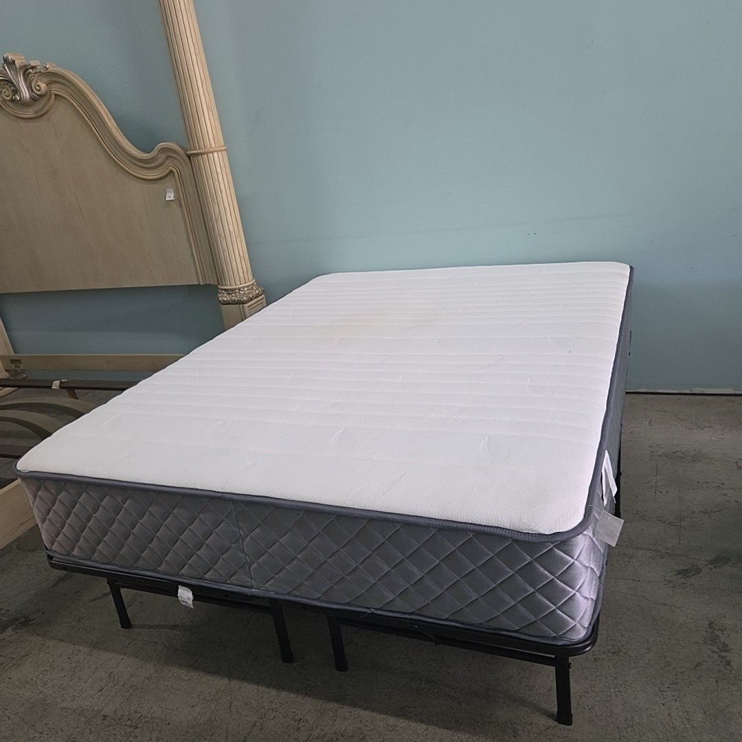 Mattress (queen)