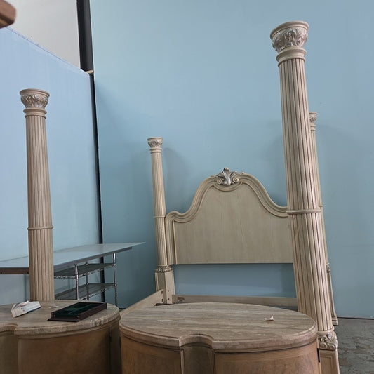 Drexel Heritage Insigna canopy bed
