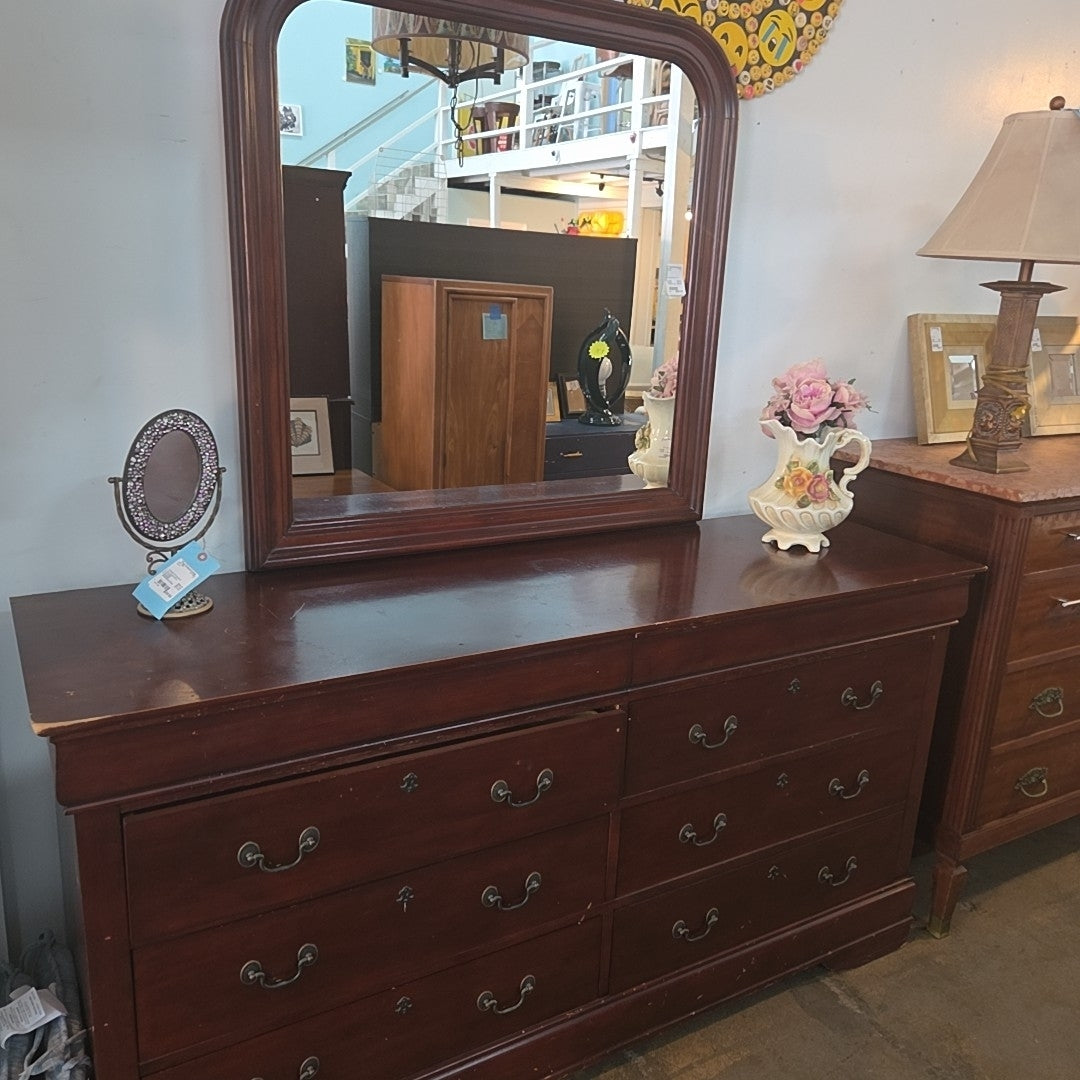 Dresser