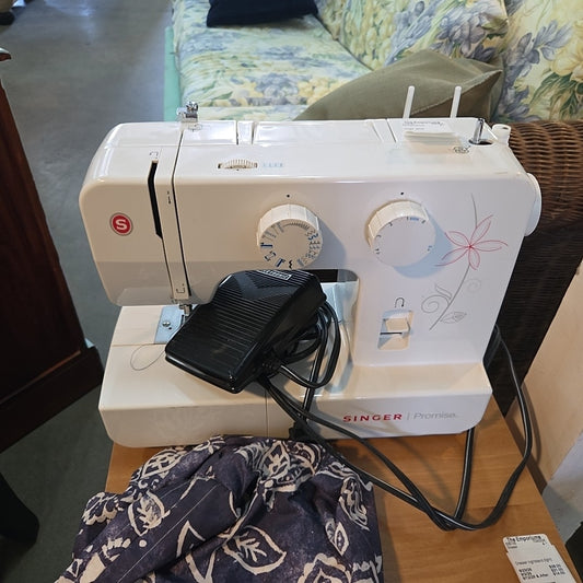 Singer Promise White Sewing Machine