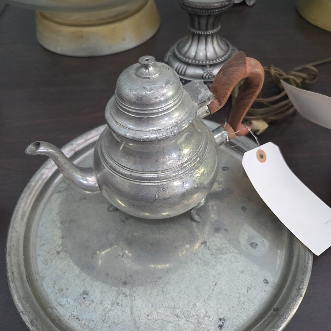 vintage williamsburg stieff pewter teapot
