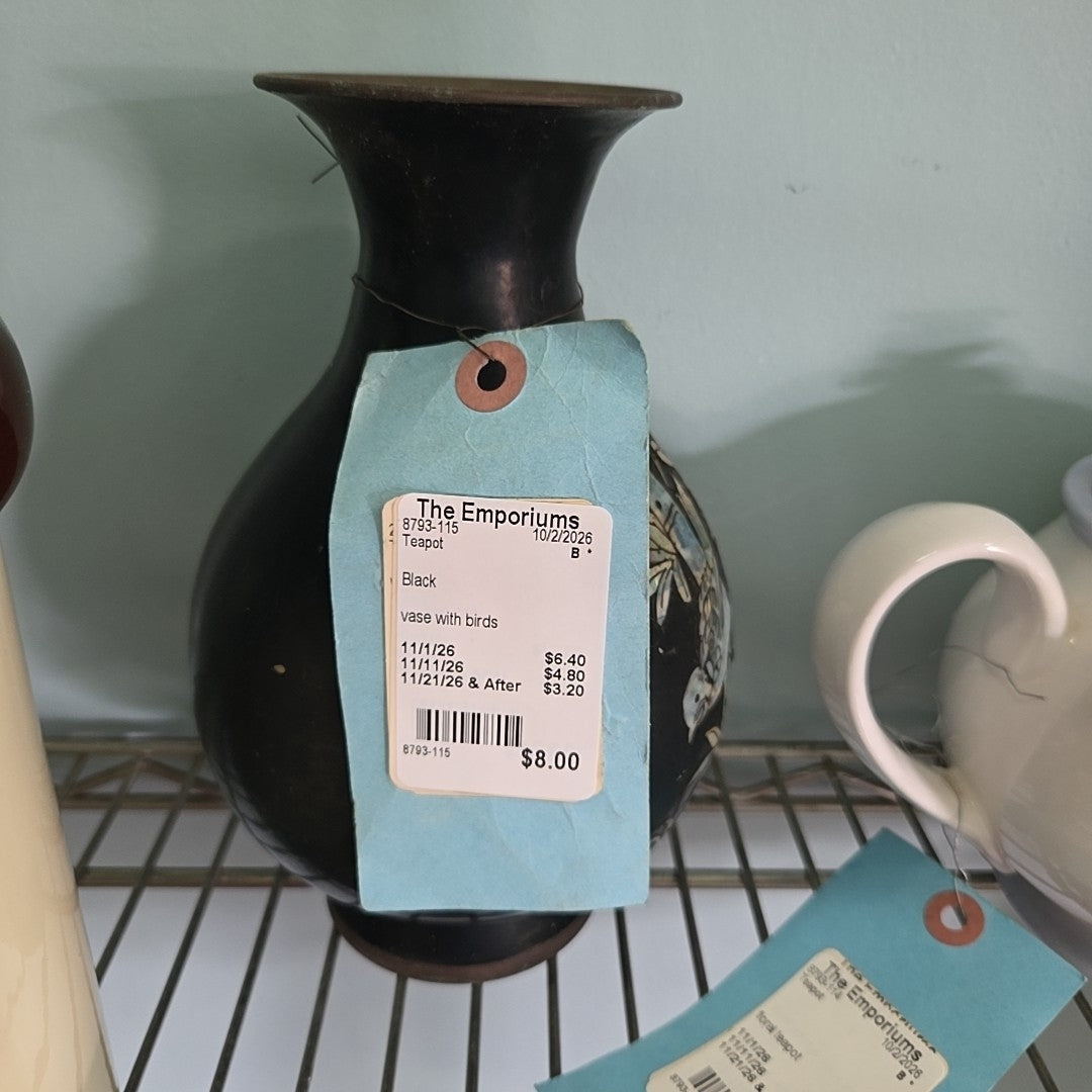 vase with birds
