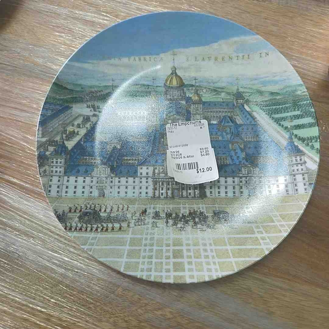 souvenir plate