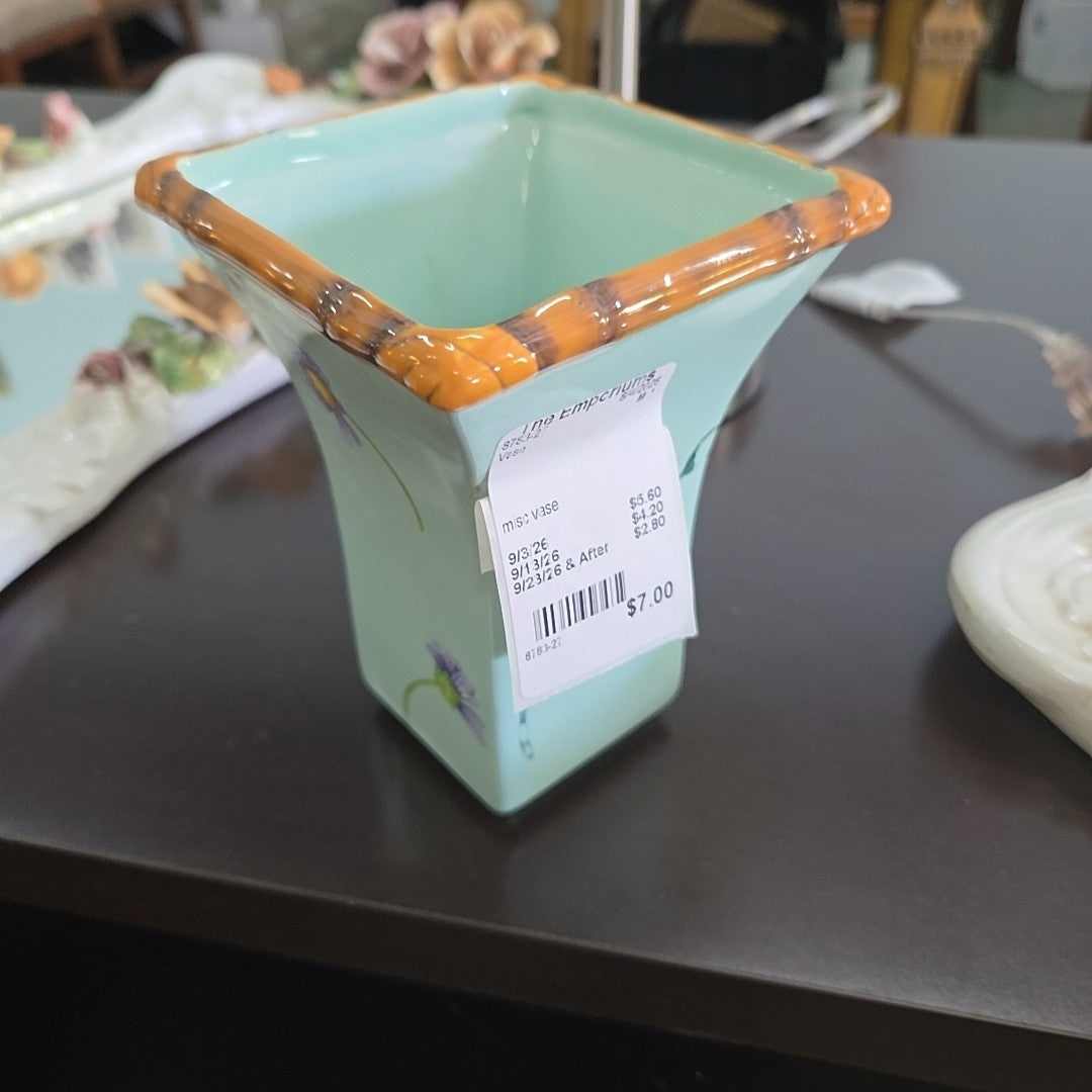 misc vase