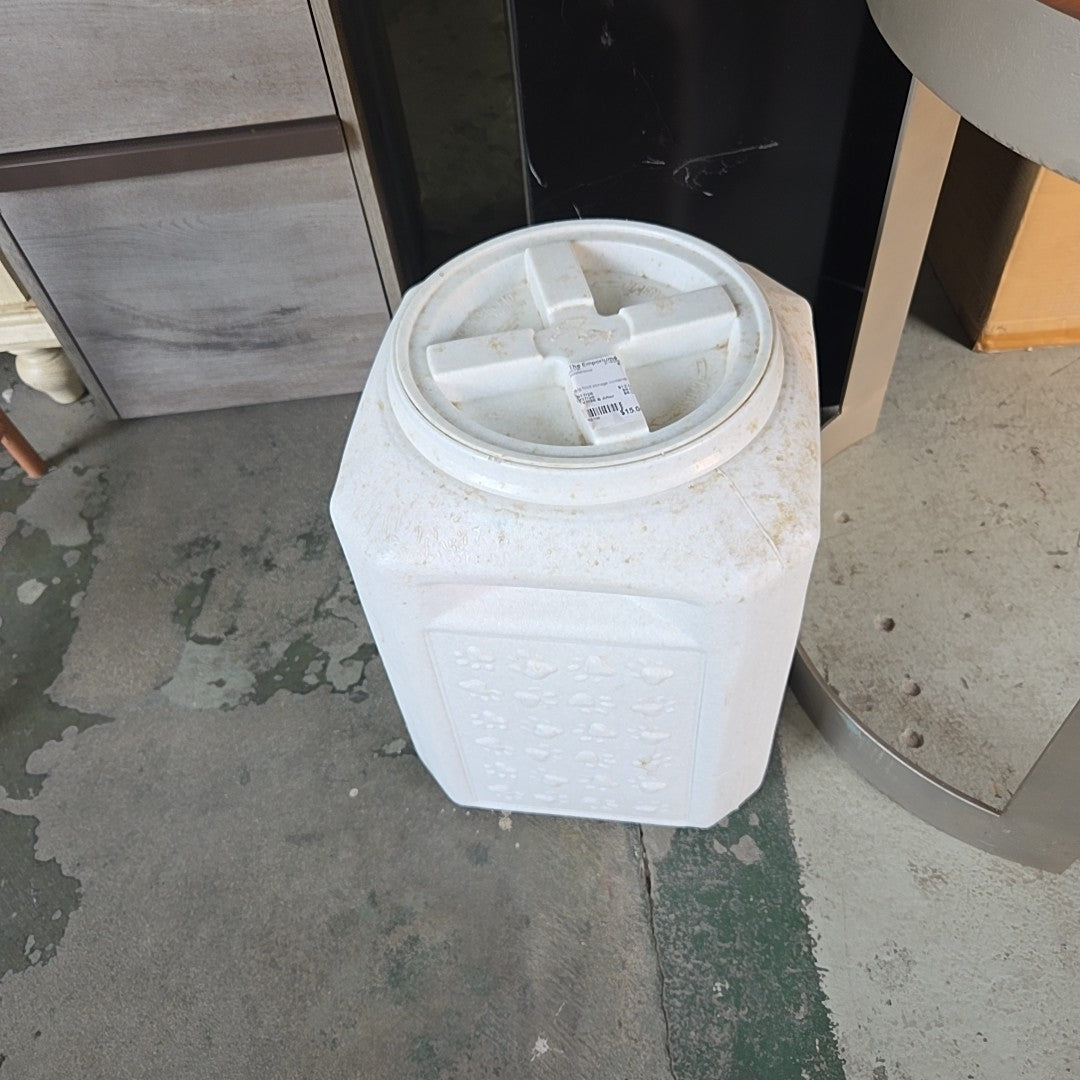 dog food storage container