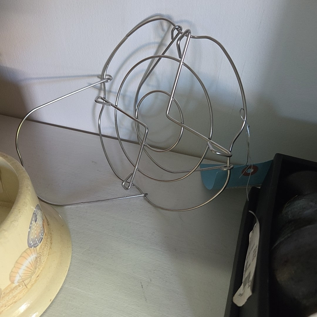 Silver Metal Trivet Miscellaneous