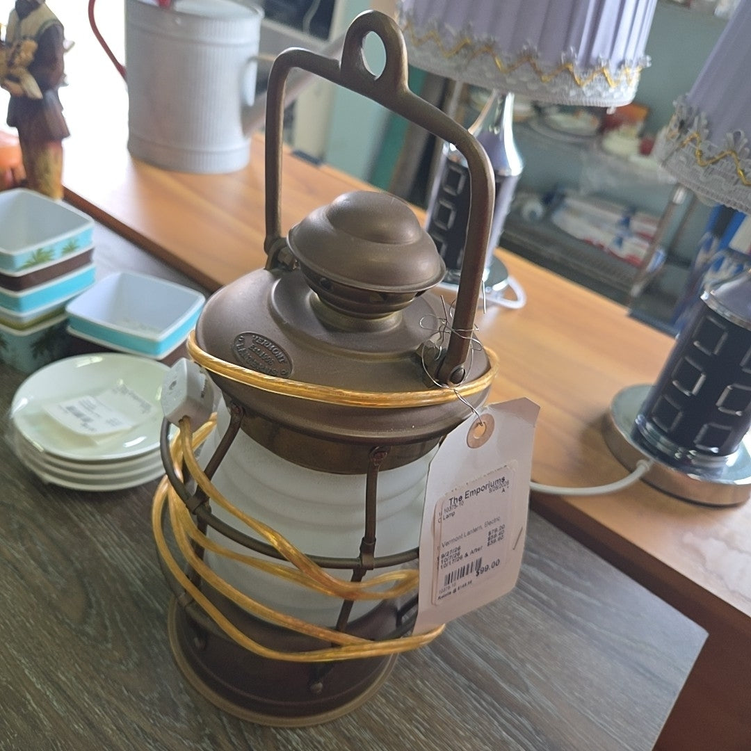Vermont Lantern