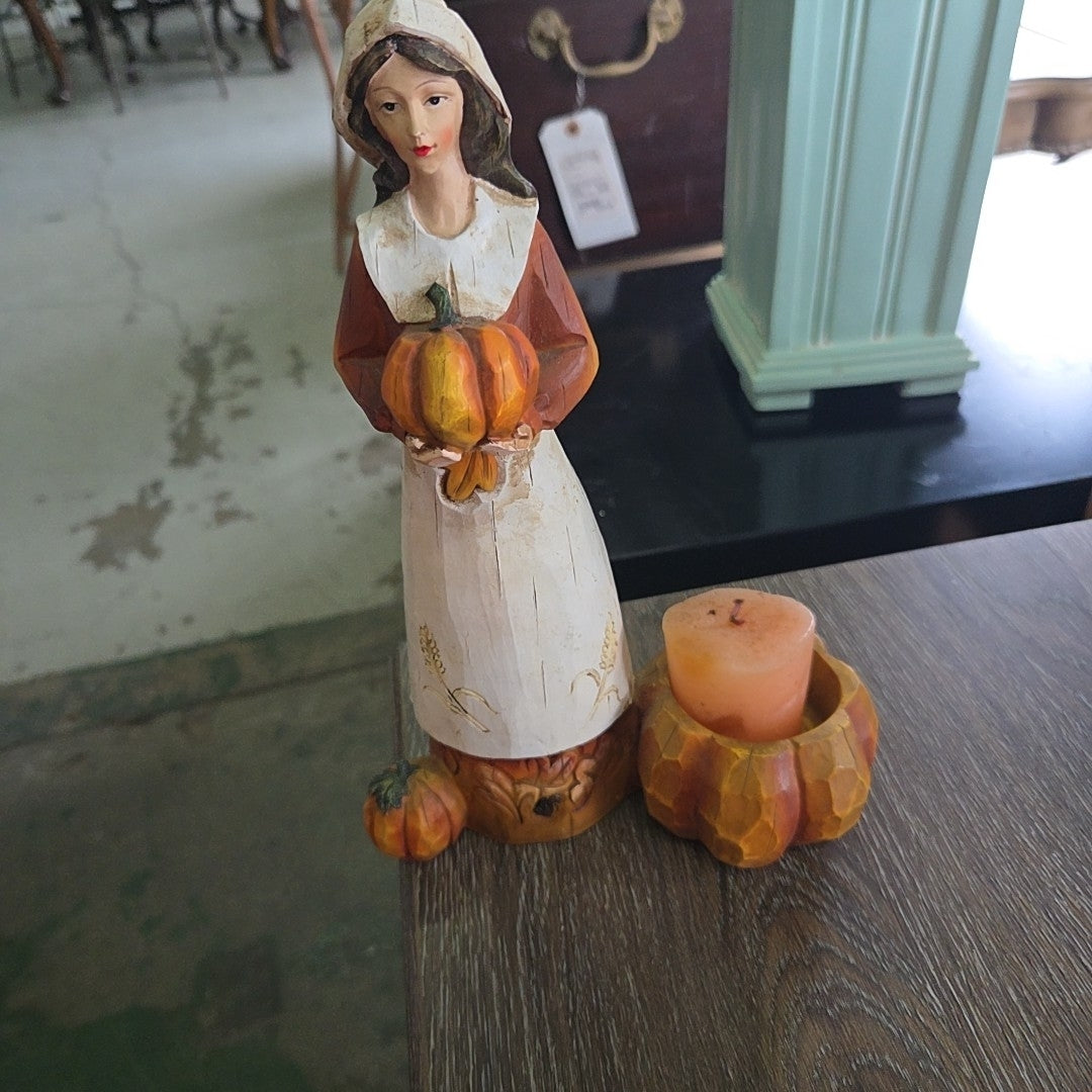 Pilgrim woman candle holder